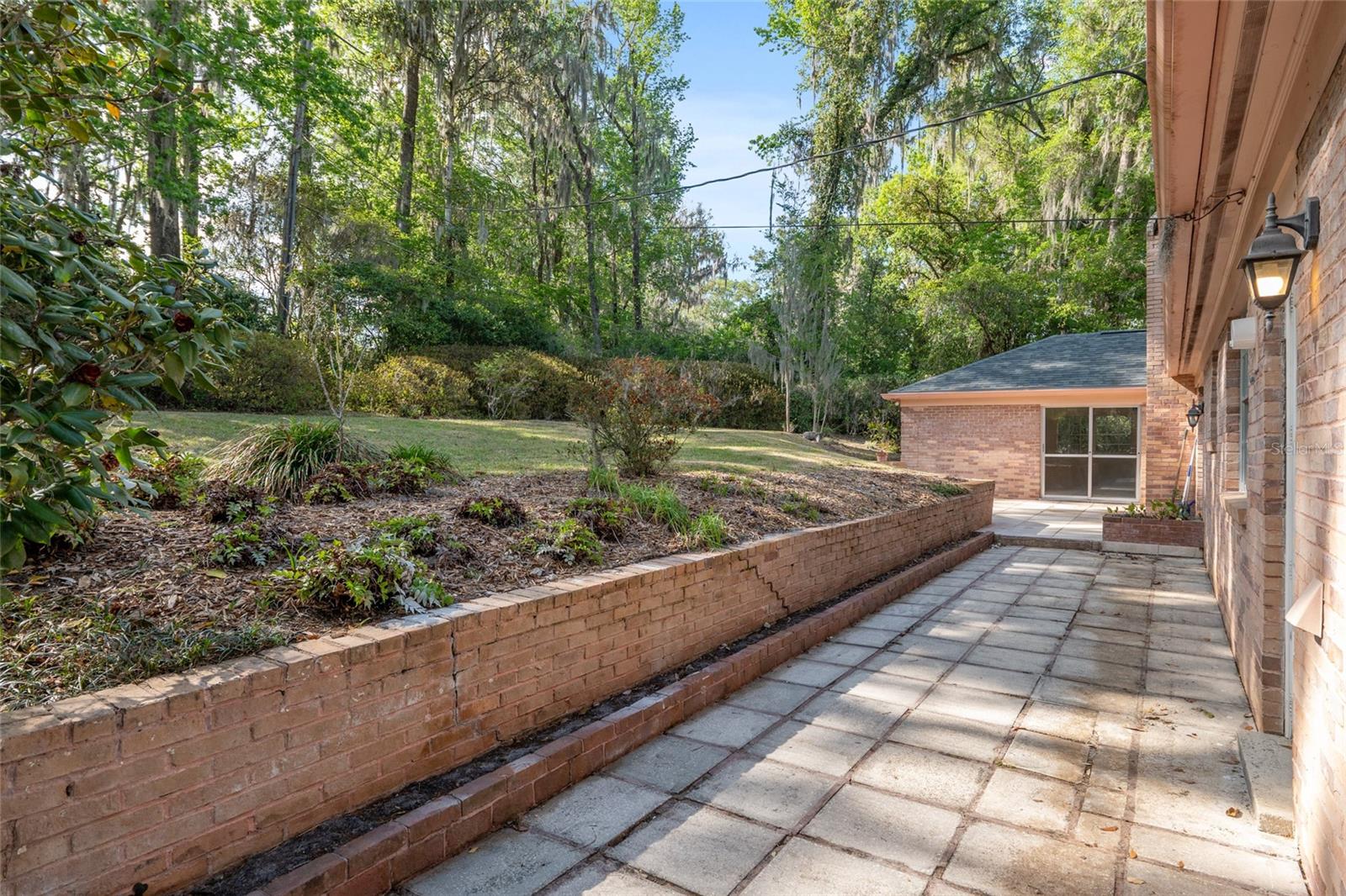 RIDGEWOOD - Residential