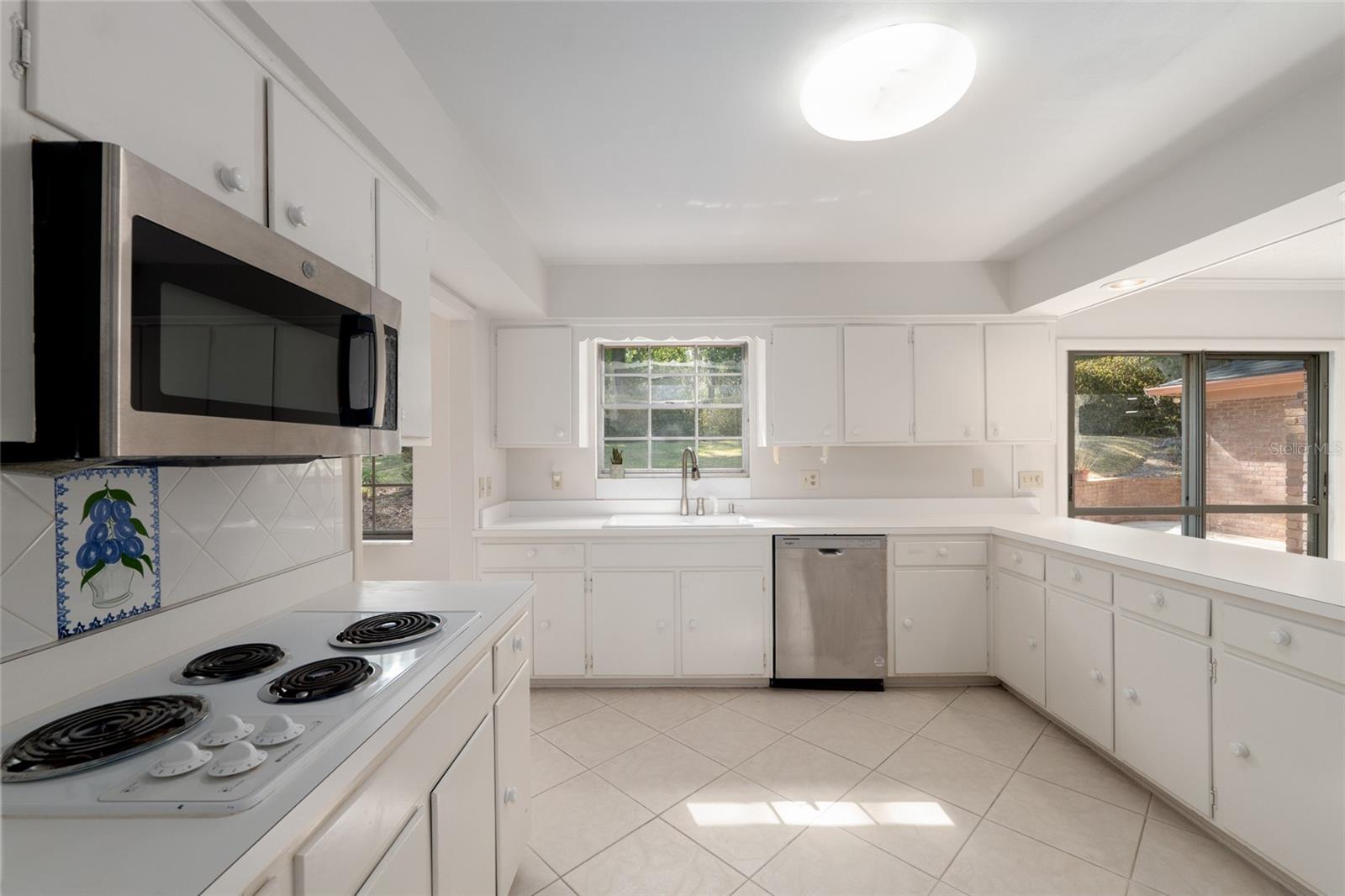 RIDGEWOOD - Residential