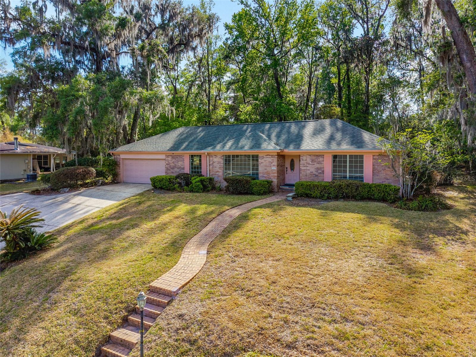 RIDGEWOOD - Residential