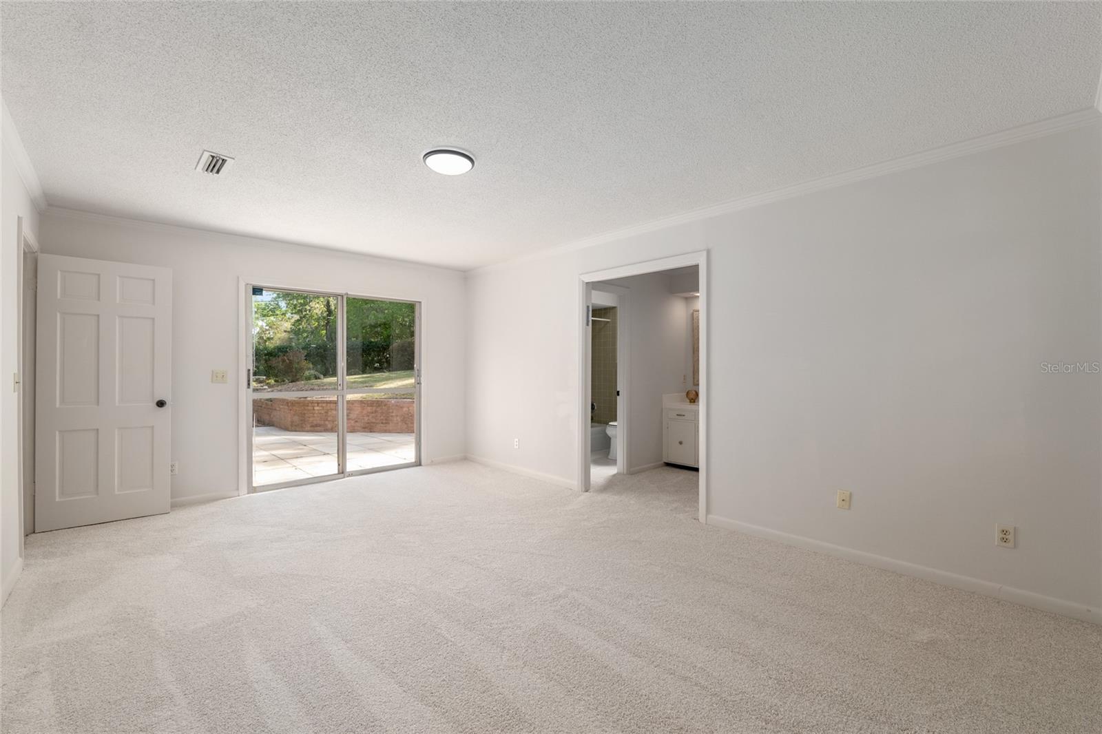 RIDGEWOOD - Residential