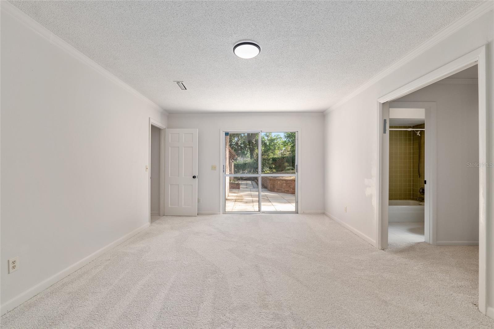 RIDGEWOOD - Residential