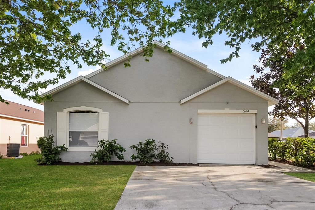 Photo of 5624 New Cambridge Road, Orlando, FL 32810 (MLS # TB8470343)