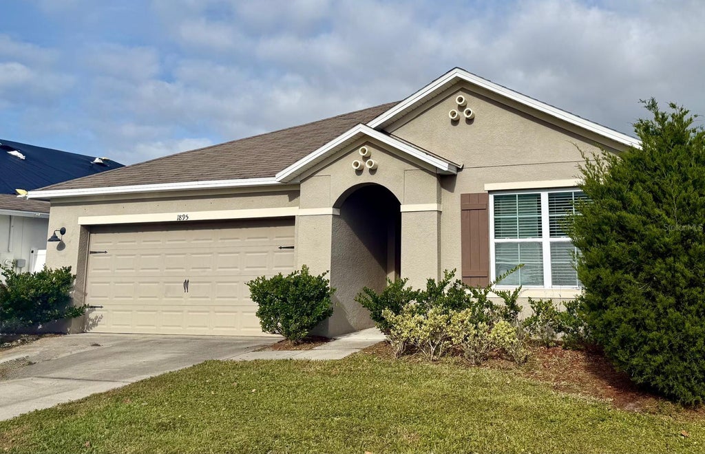 Photo of 1895 Hickory Bluff Rd, Kissimmee, FL 34744 (MLS # S5157628)
