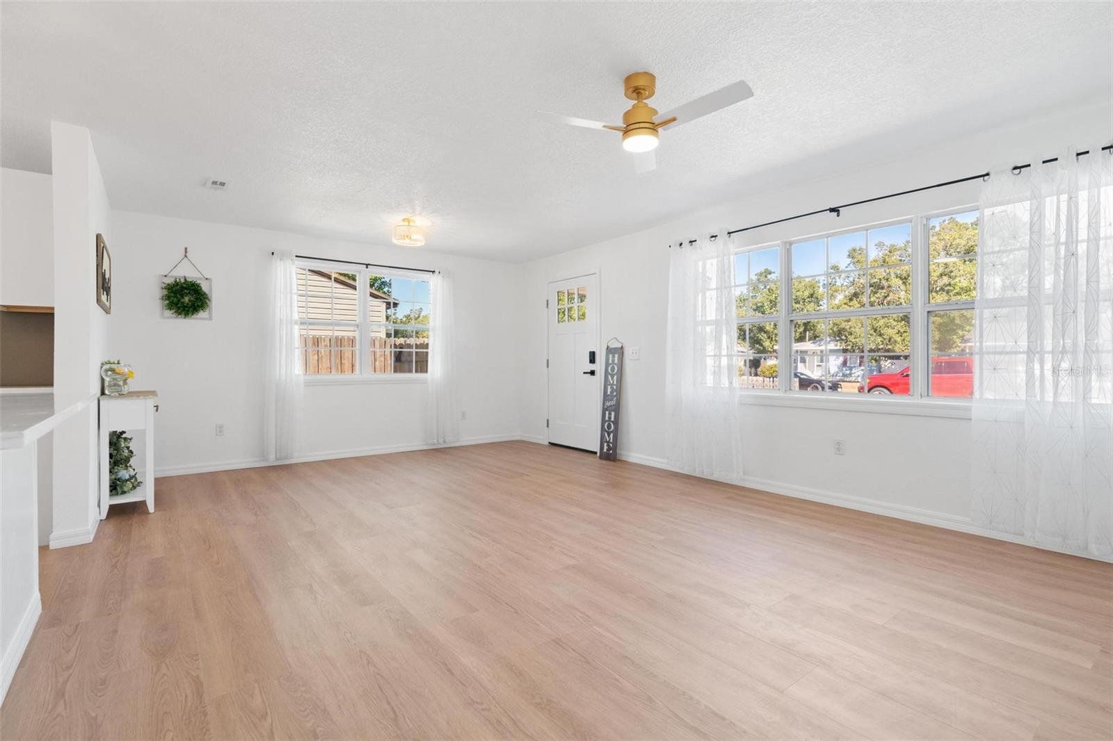 PASADENA ESTATES - Residential