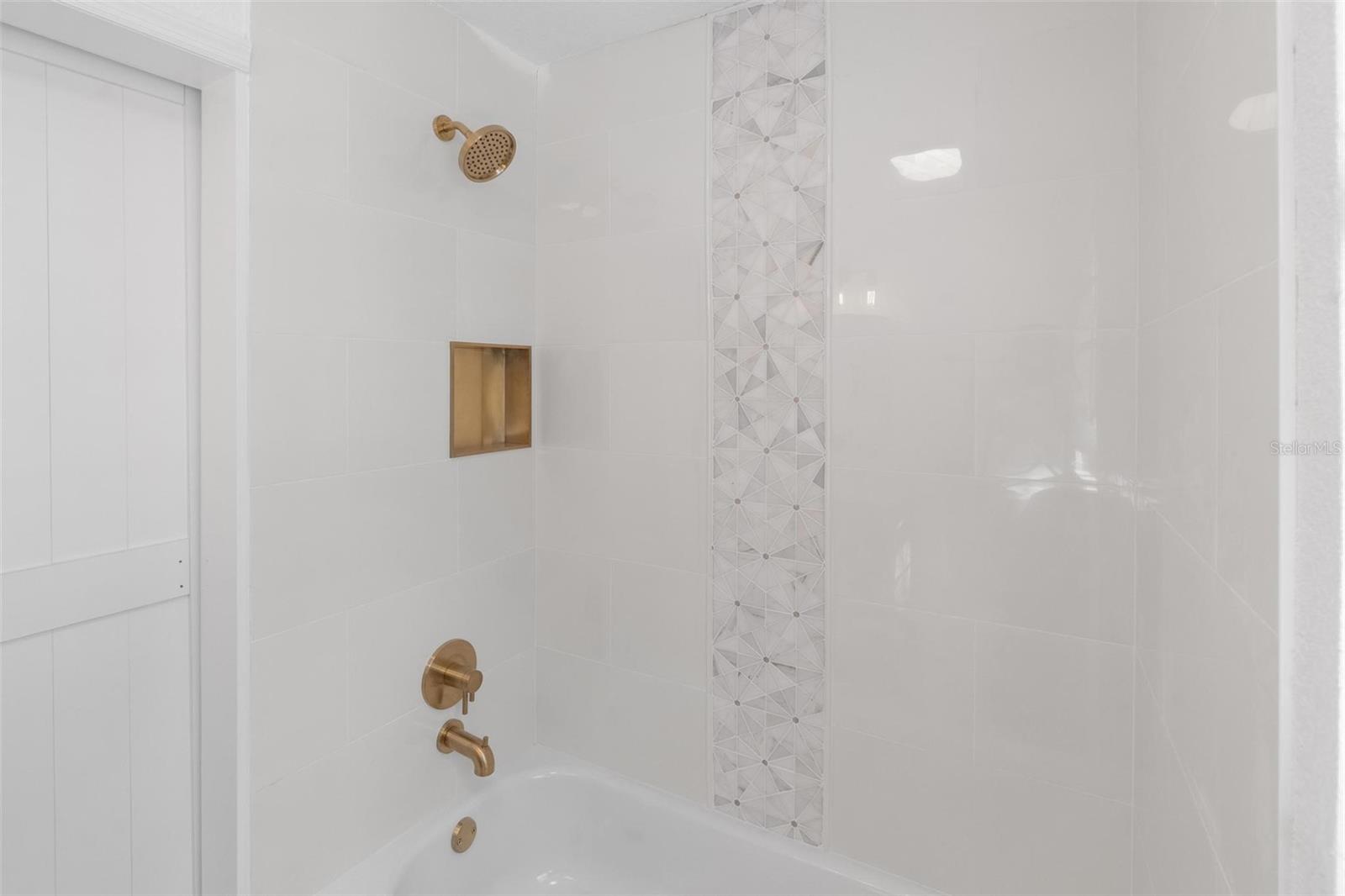 PASADENA ESTATES - Residential