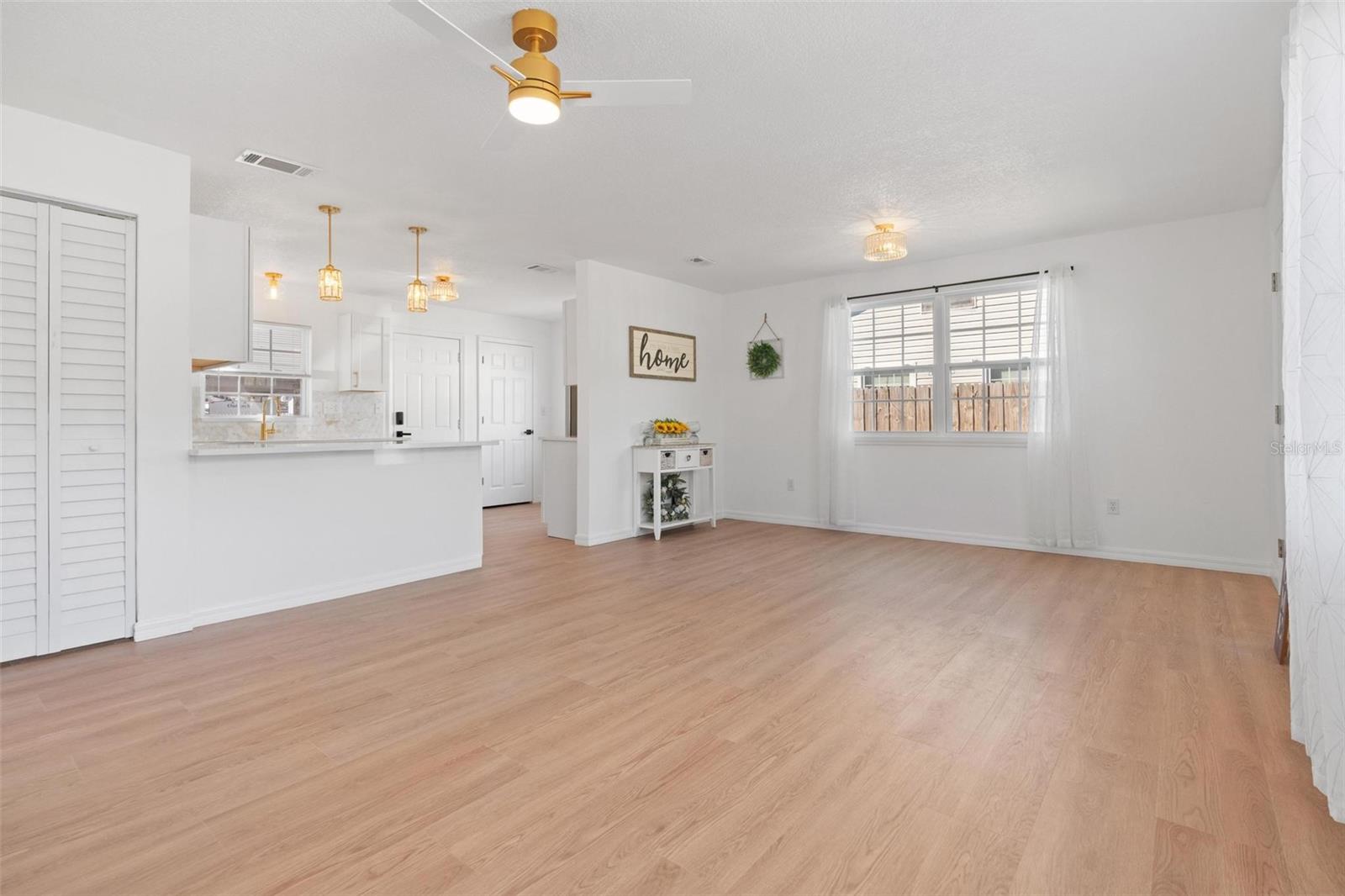 PASADENA ESTATES - Residential