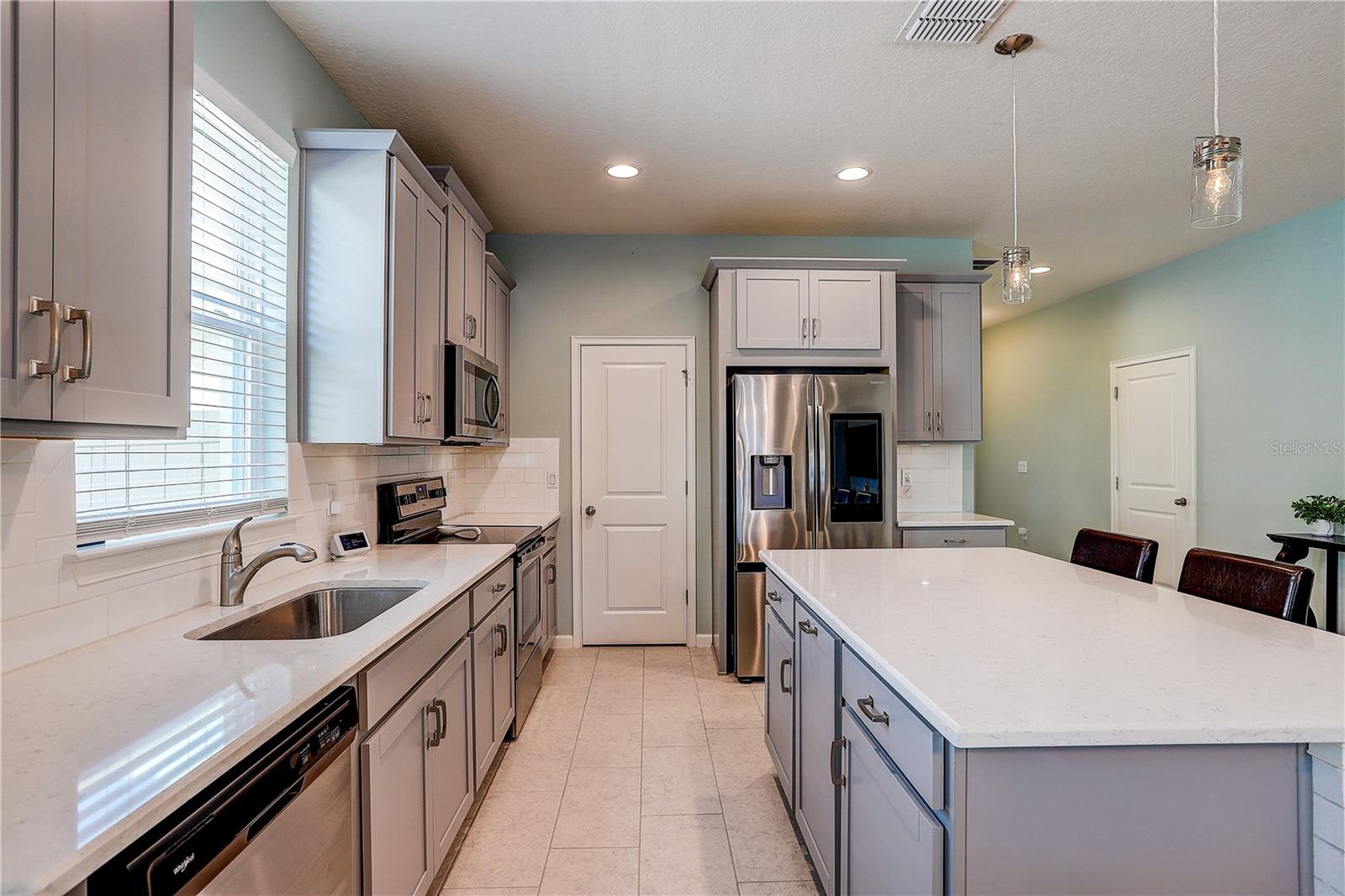 MEADOWGROVE - Residential