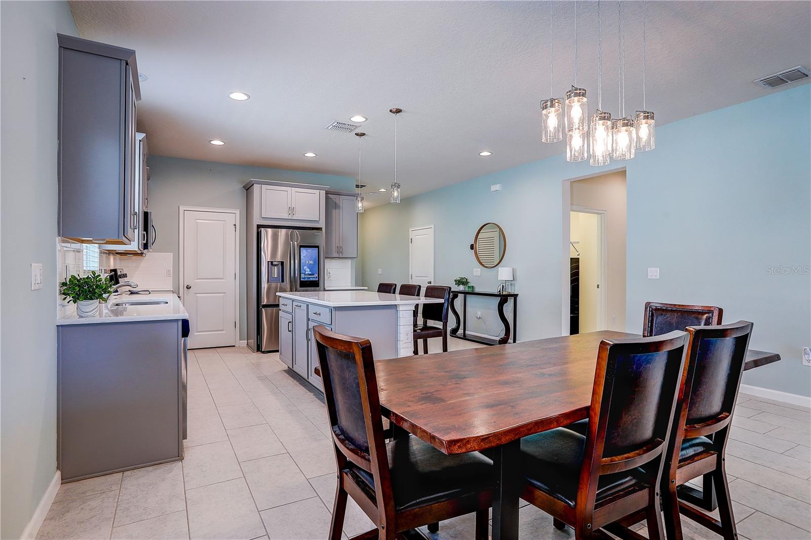 MEADOWGROVE - Residential