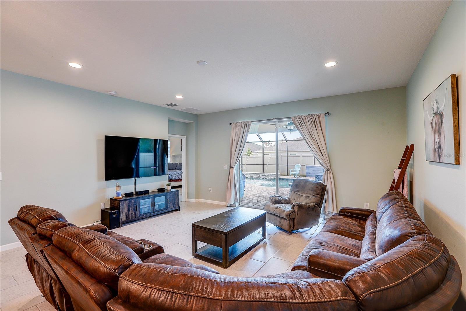 MEADOWGROVE - Residential