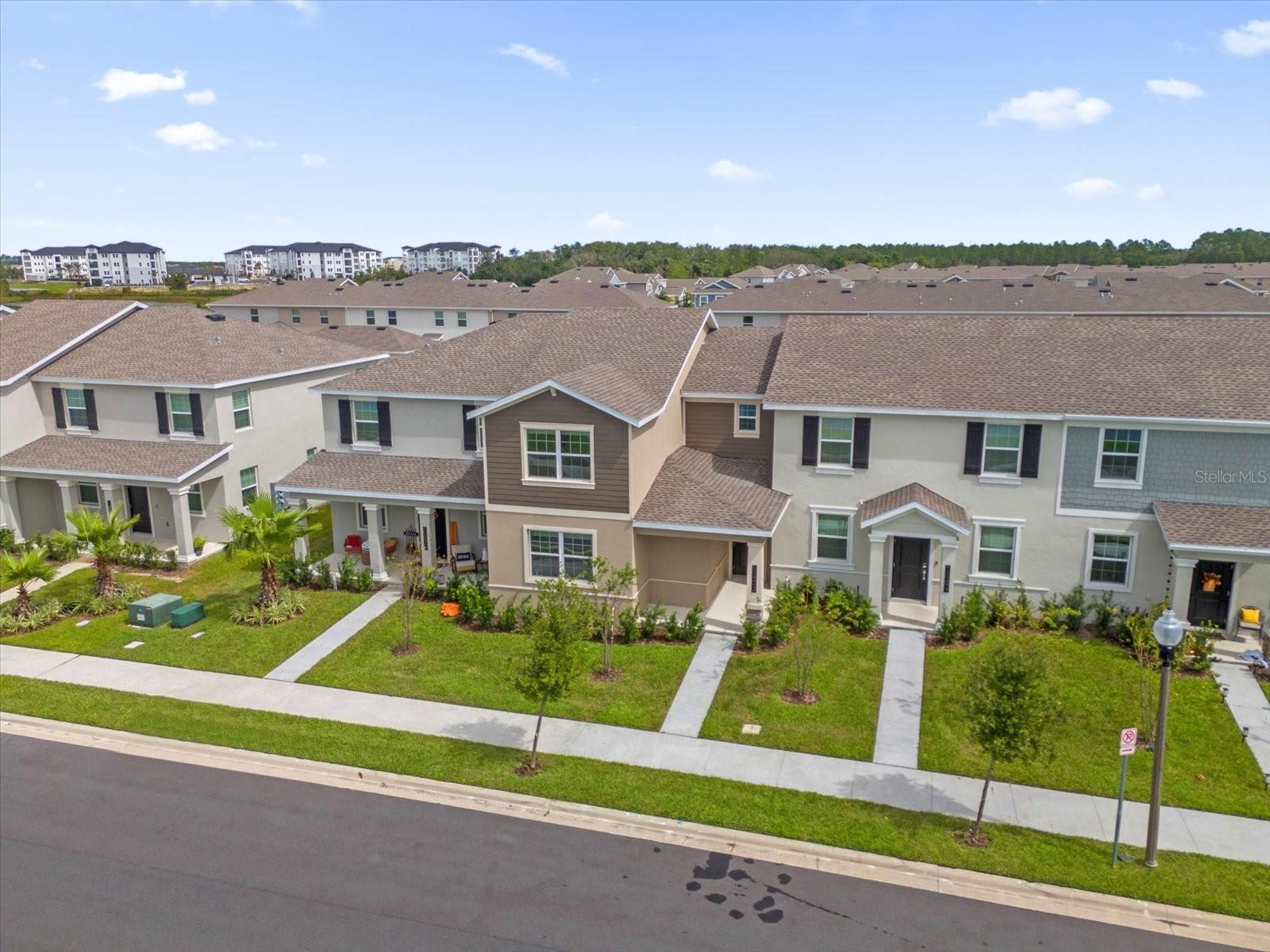 STOREY GROVE - Residential Lease