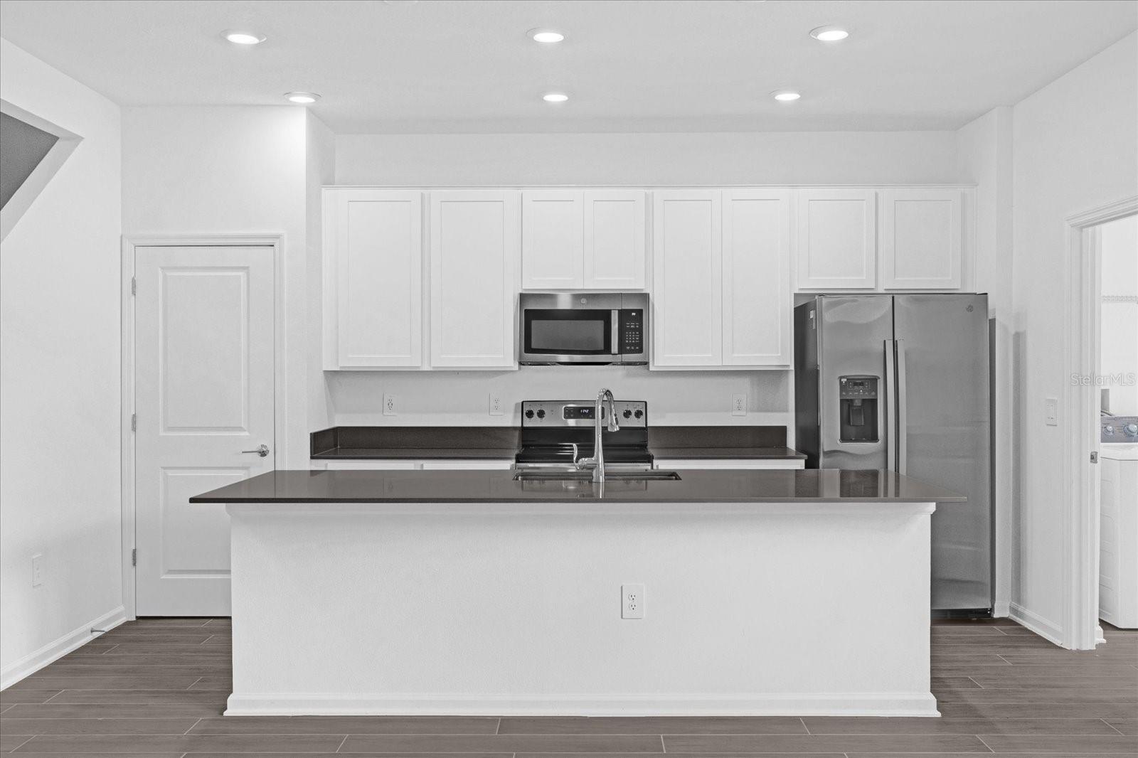 STOREY GROVE - Residential Lease