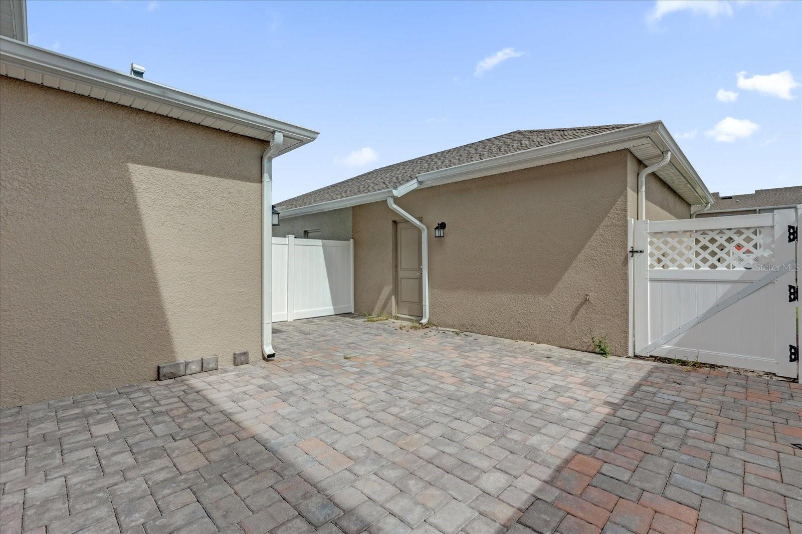 STOREY GROVE - Residential Lease