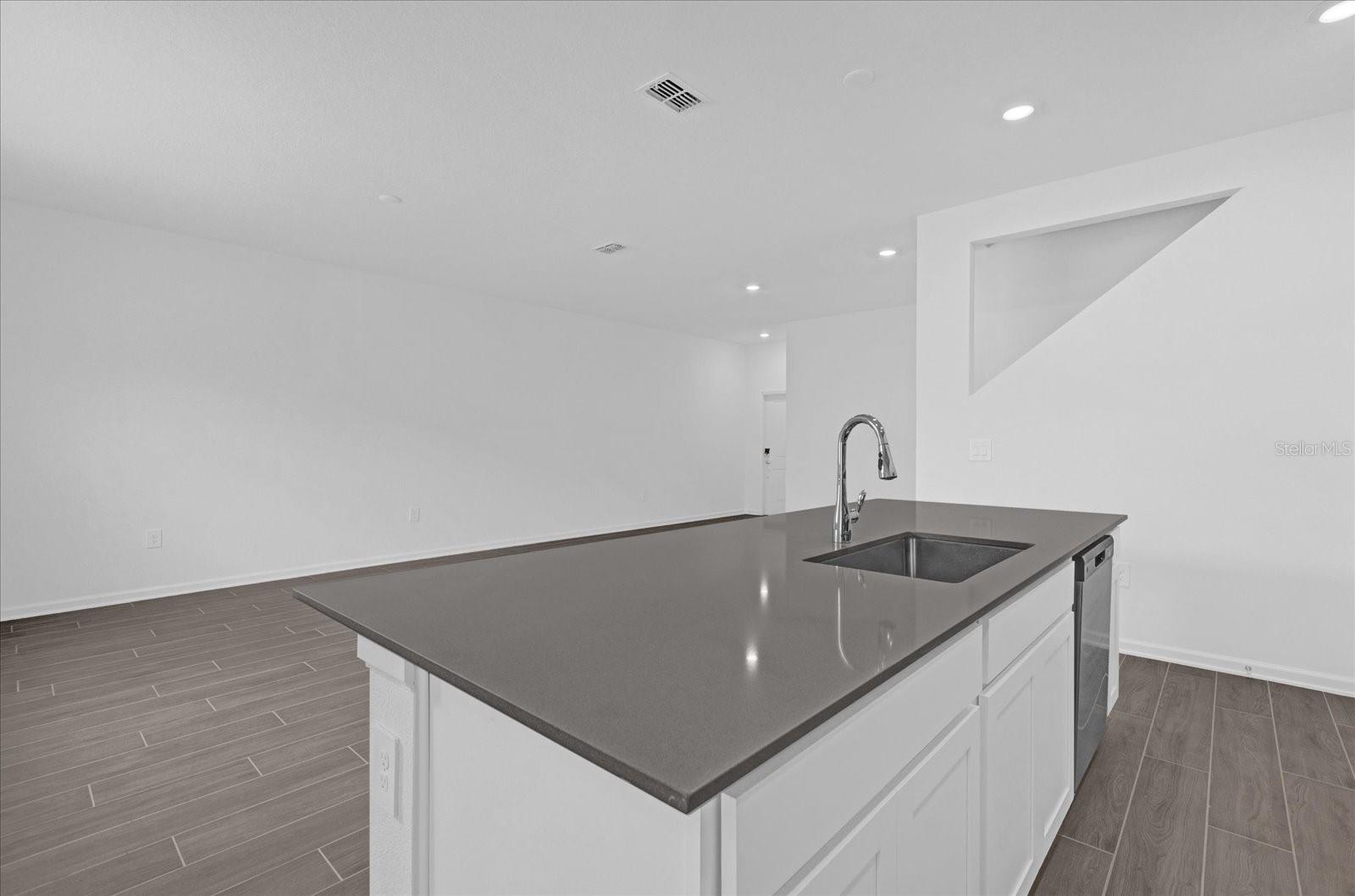 STOREY GROVE - Residential Lease