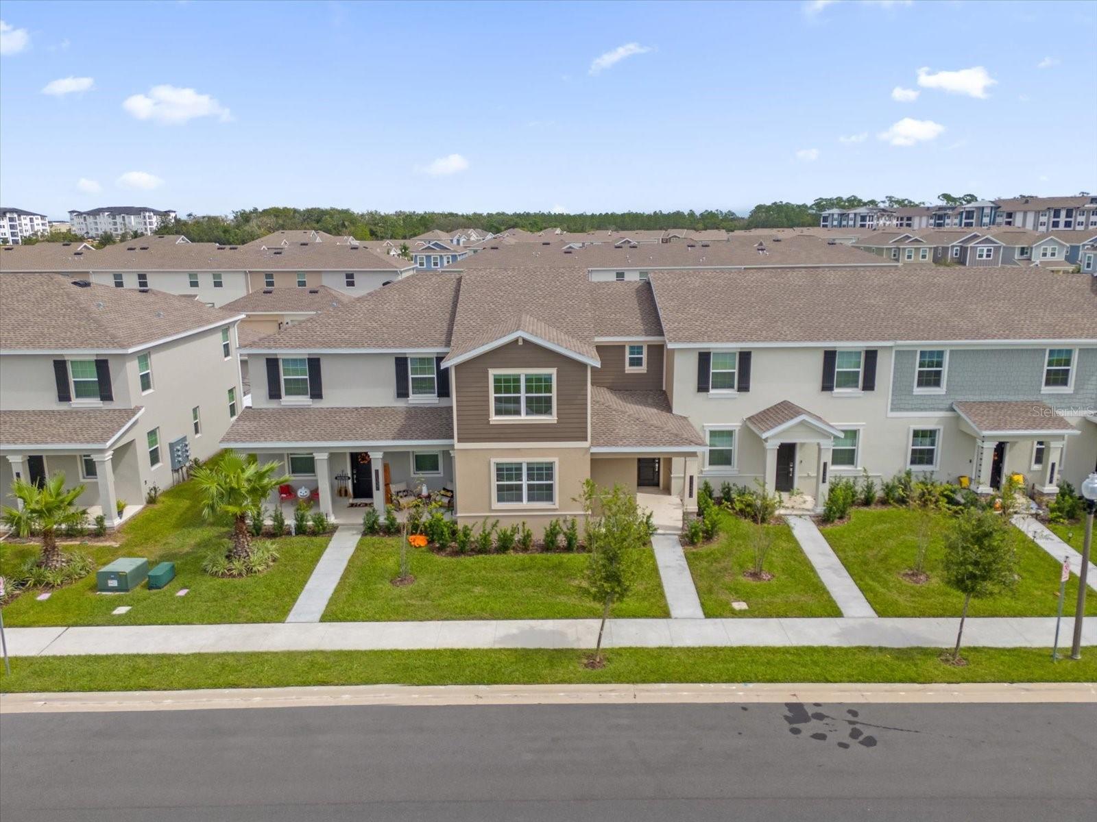 STOREY GROVE - Residential Lease