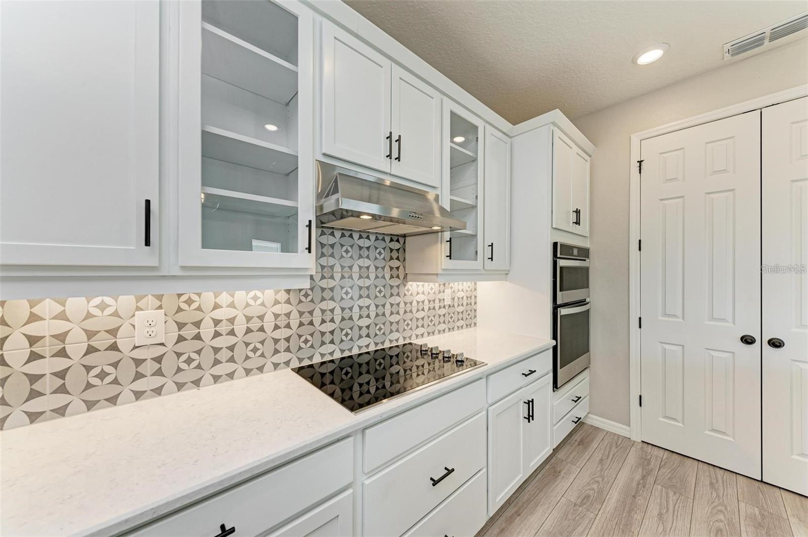 GRADY POINTE - Residential