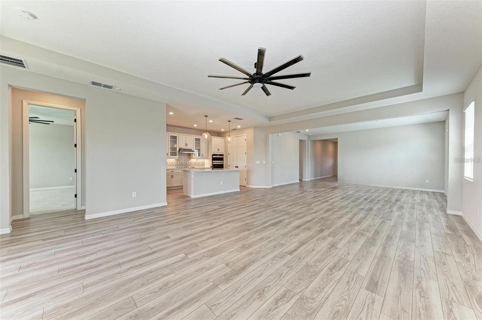GRADY POINTE - Residential