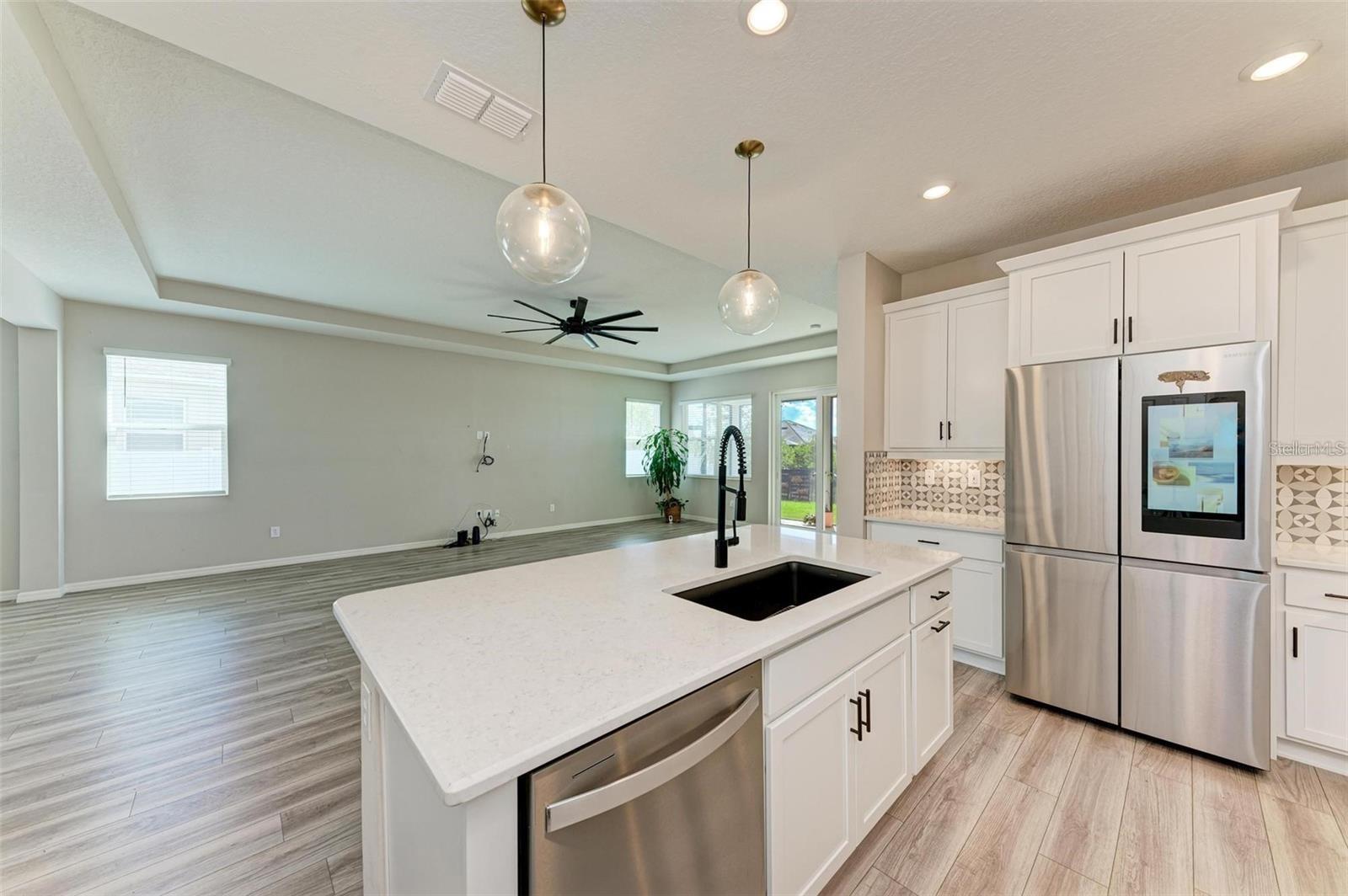 GRADY POINTE - Residential