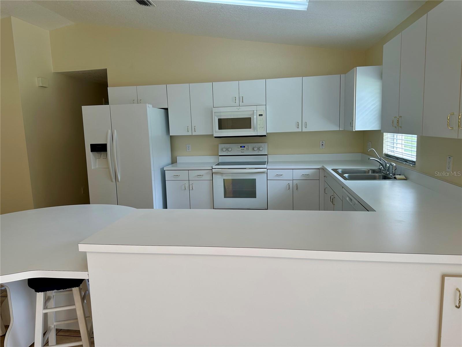 FOX RIDGE - Residential Lease
