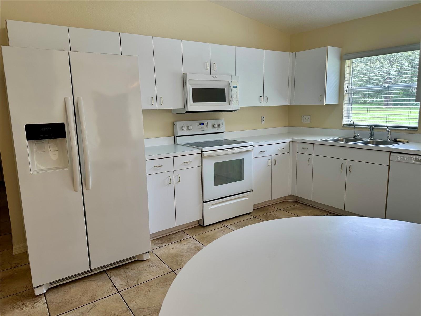 FOX RIDGE - Residential Lease