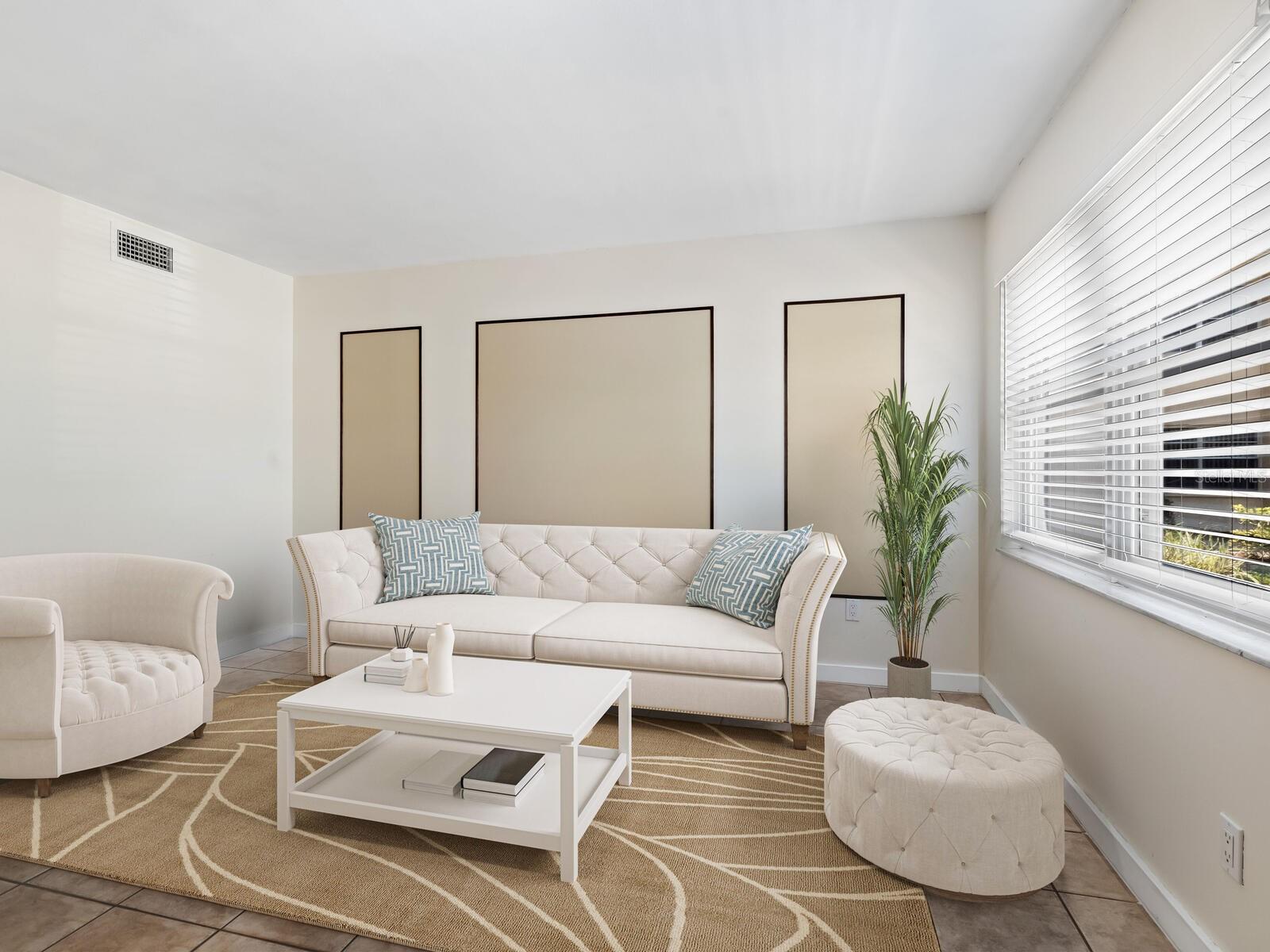 SUMMER LAKES - Residential