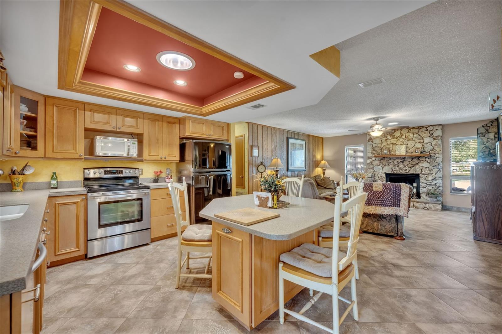 WOODSIDE VILLAGE - Residential