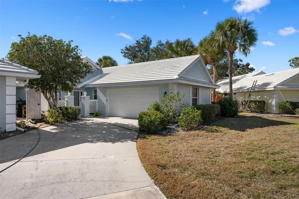 Photo of 733 Brightside Crescent Drive #31, Venice, FL 34293 (MLS # N6142809)