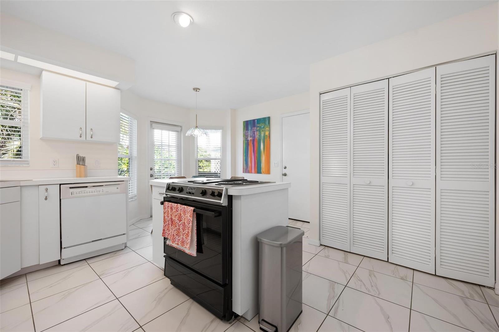 VILLAS OF SOMERSET - Residential