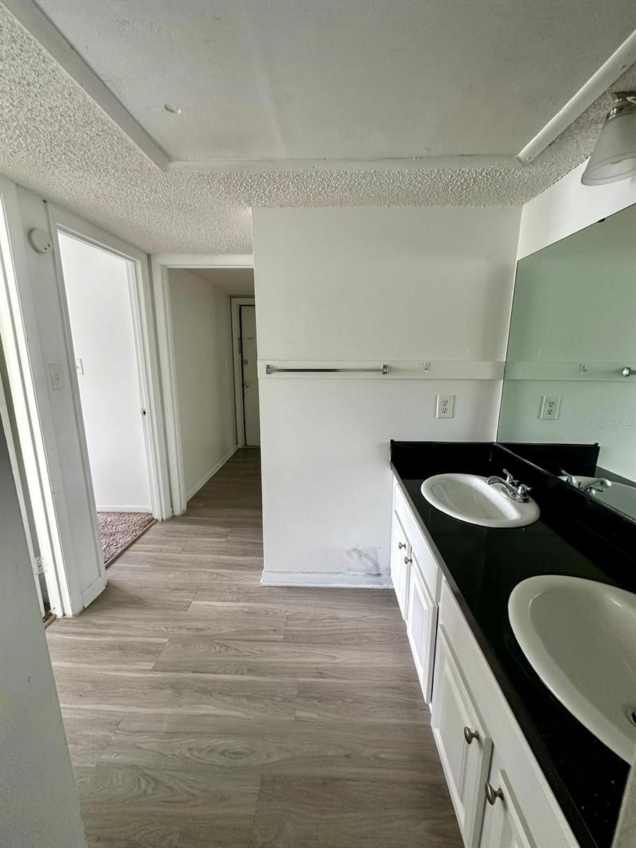 WINDMILL POINT CONDO - Residential Lease