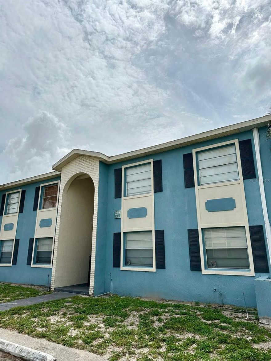 Welcome to your new home! This charming two-bedroom, one-bath condo offers a spacious double vanity and a private screened-in balcony, perfect for relaxing. Located just minutes from UCF and Waterford Lakes Town Center, you’ll have a variety of dining, shopping, and entertainment options at your fingertips. Plus, easy access to major highways like Hwy 50 and 408 ensures a convenient commute. Enjoy the community’s sparkling pool, complete with lounge chairs and picnic tables, ideal for soaking up the summer sun. Stay active on the sports court, and take advantage of the on-site laundry facilities for added convenience. Don’t miss out on this wonderful opportunity – schedule your showing today!