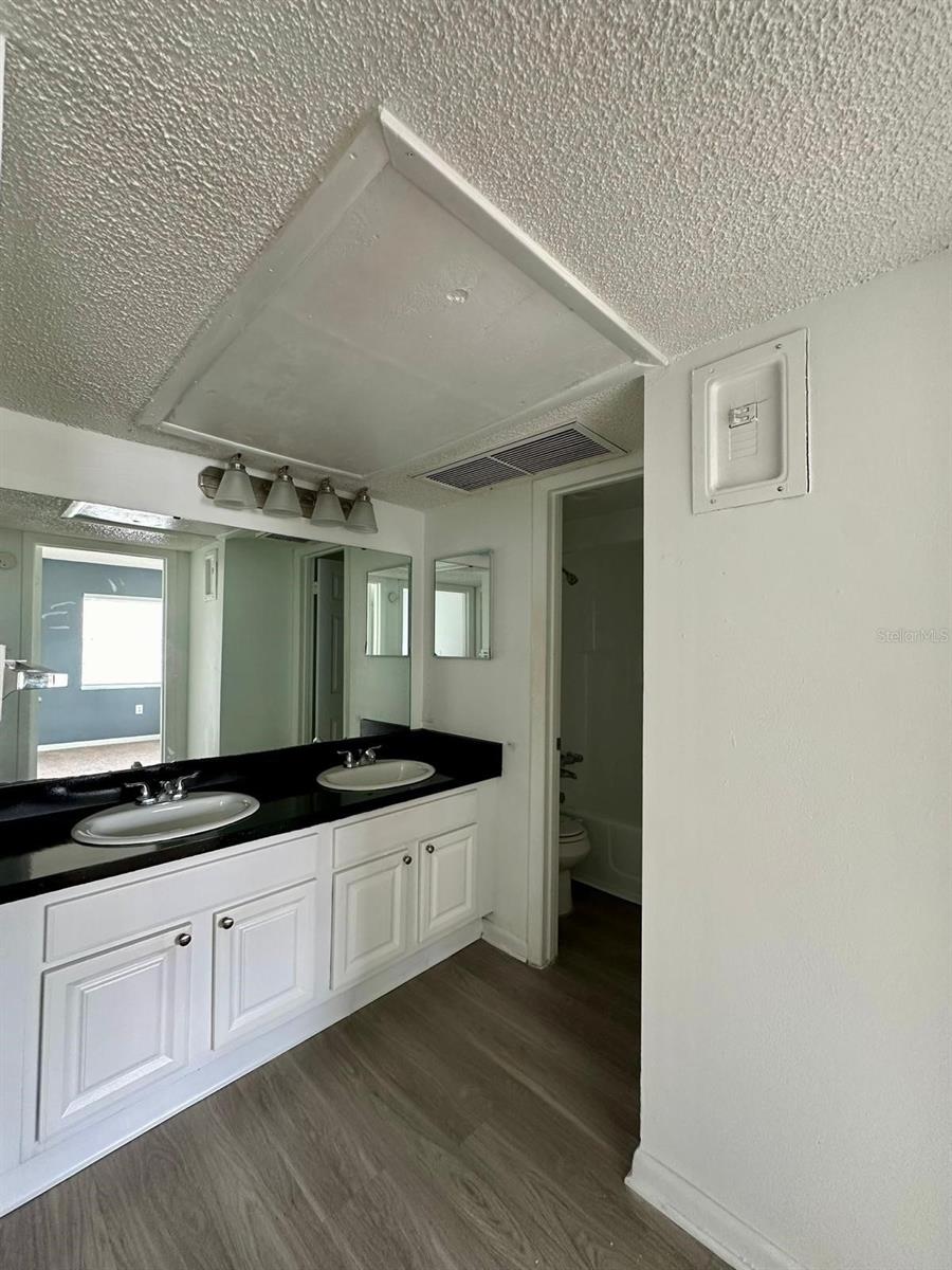 WINDMILL POINT CONDO - Residential Lease