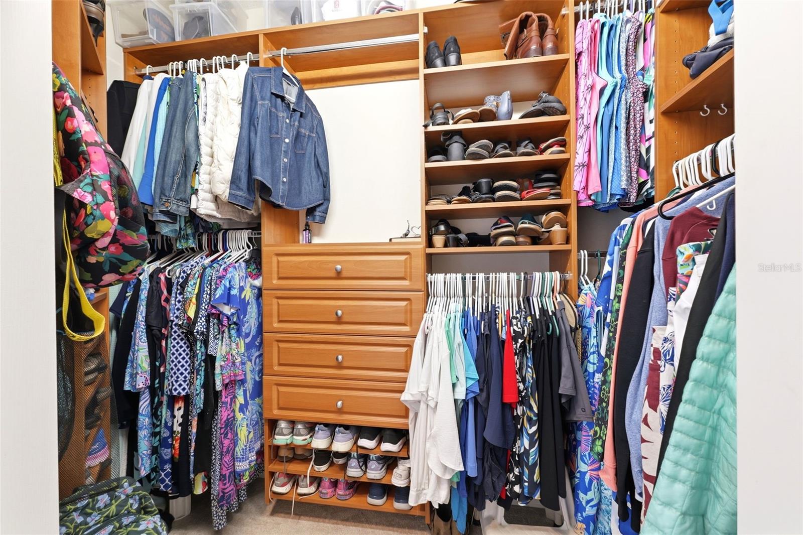 WELLINGTON MANOR PHASE 2 - Residential