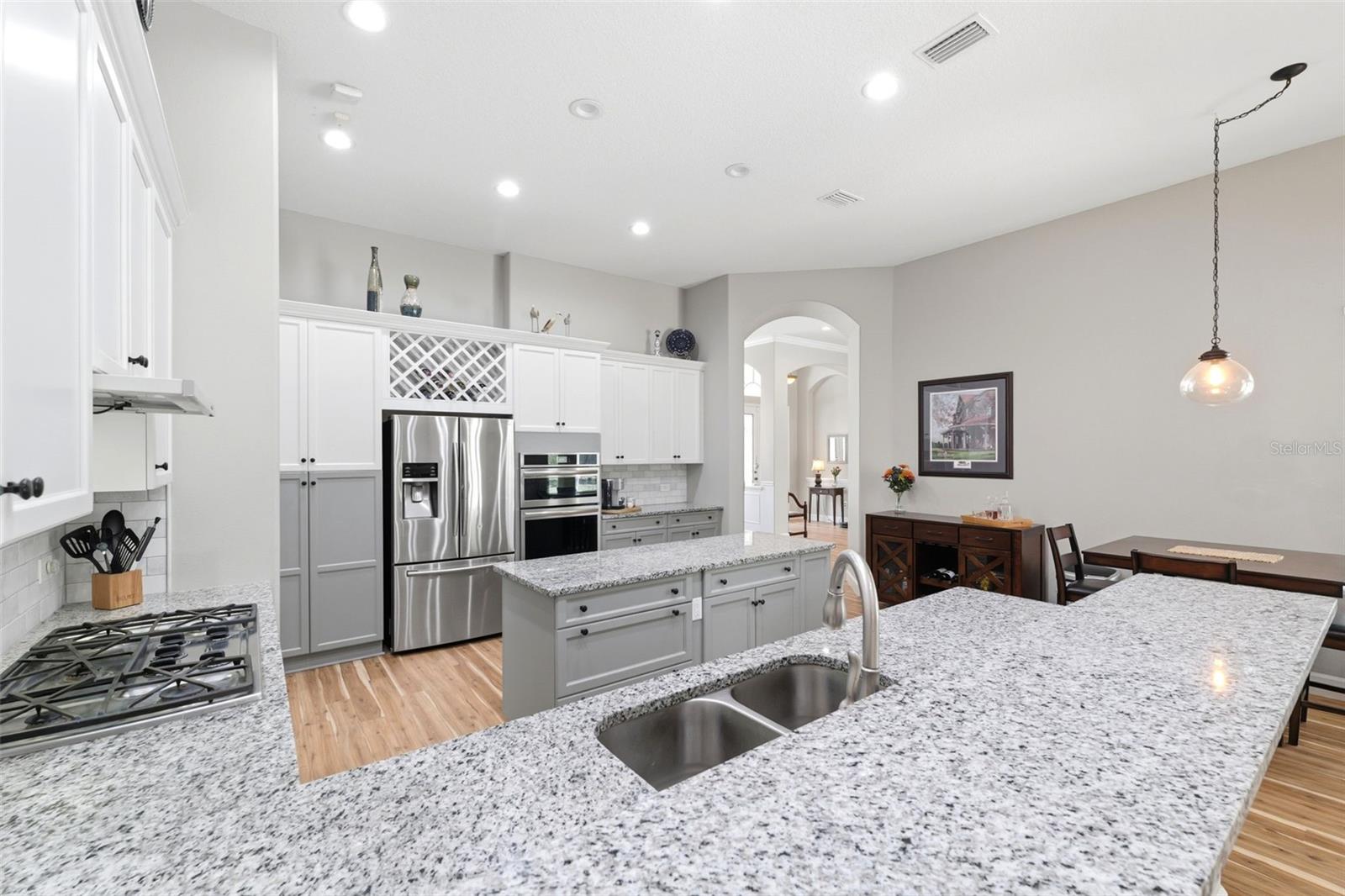 WELLINGTON MANOR PHASE 2 - Residential