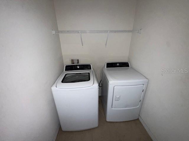 LAKESIDE LANDINGS PH 01 - Residential
