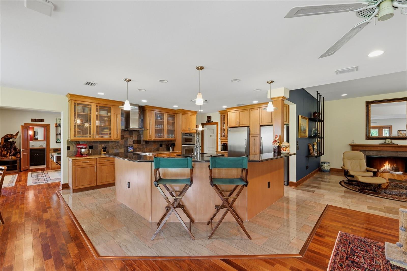 BAHAMA BEACH REP - Residential