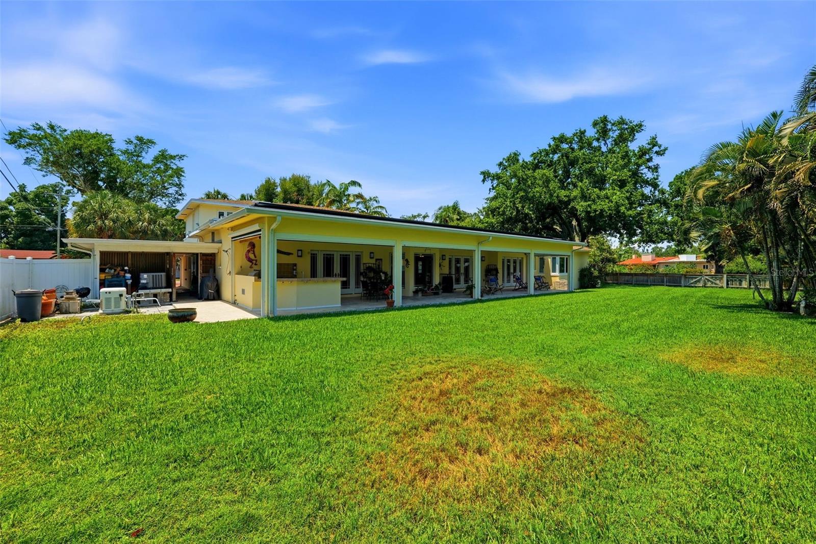 BAHAMA BEACH REP - Residential