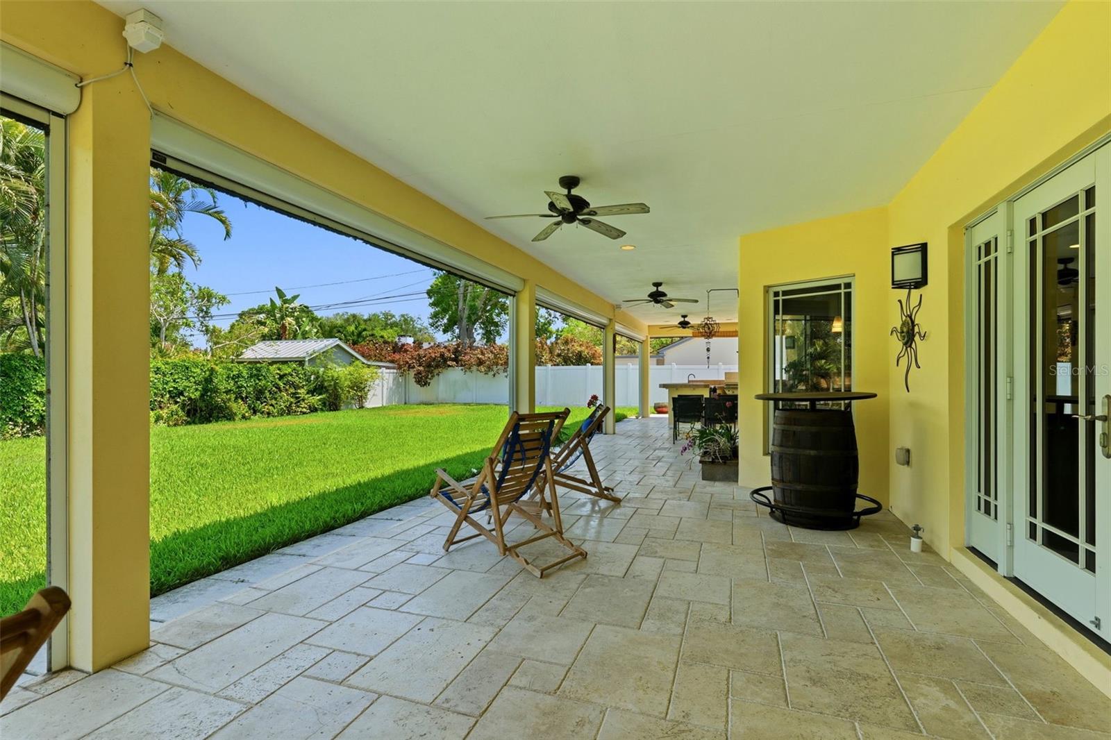 BAHAMA BEACH REP - Residential