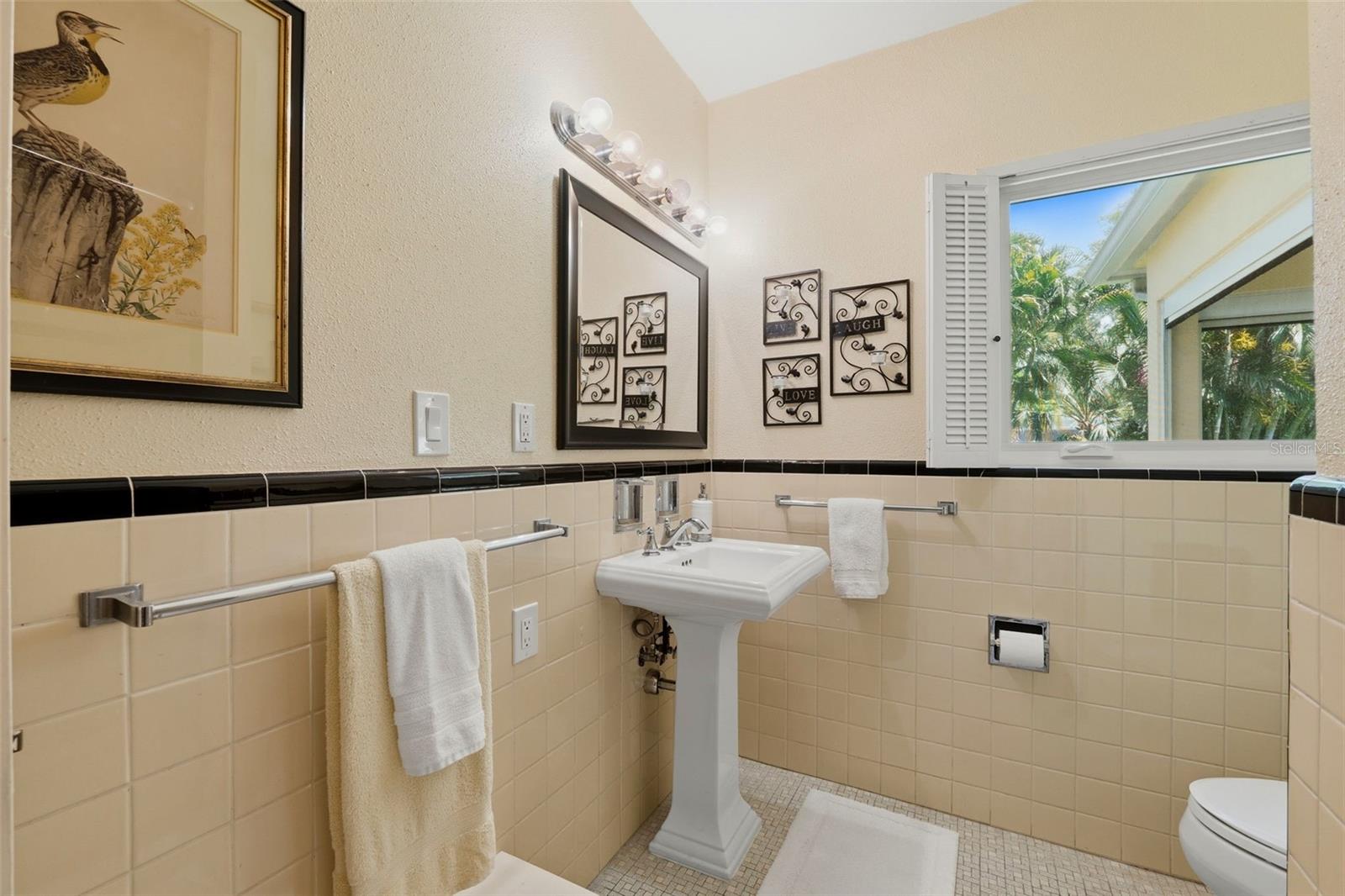 BAHAMA BEACH REP - Residential