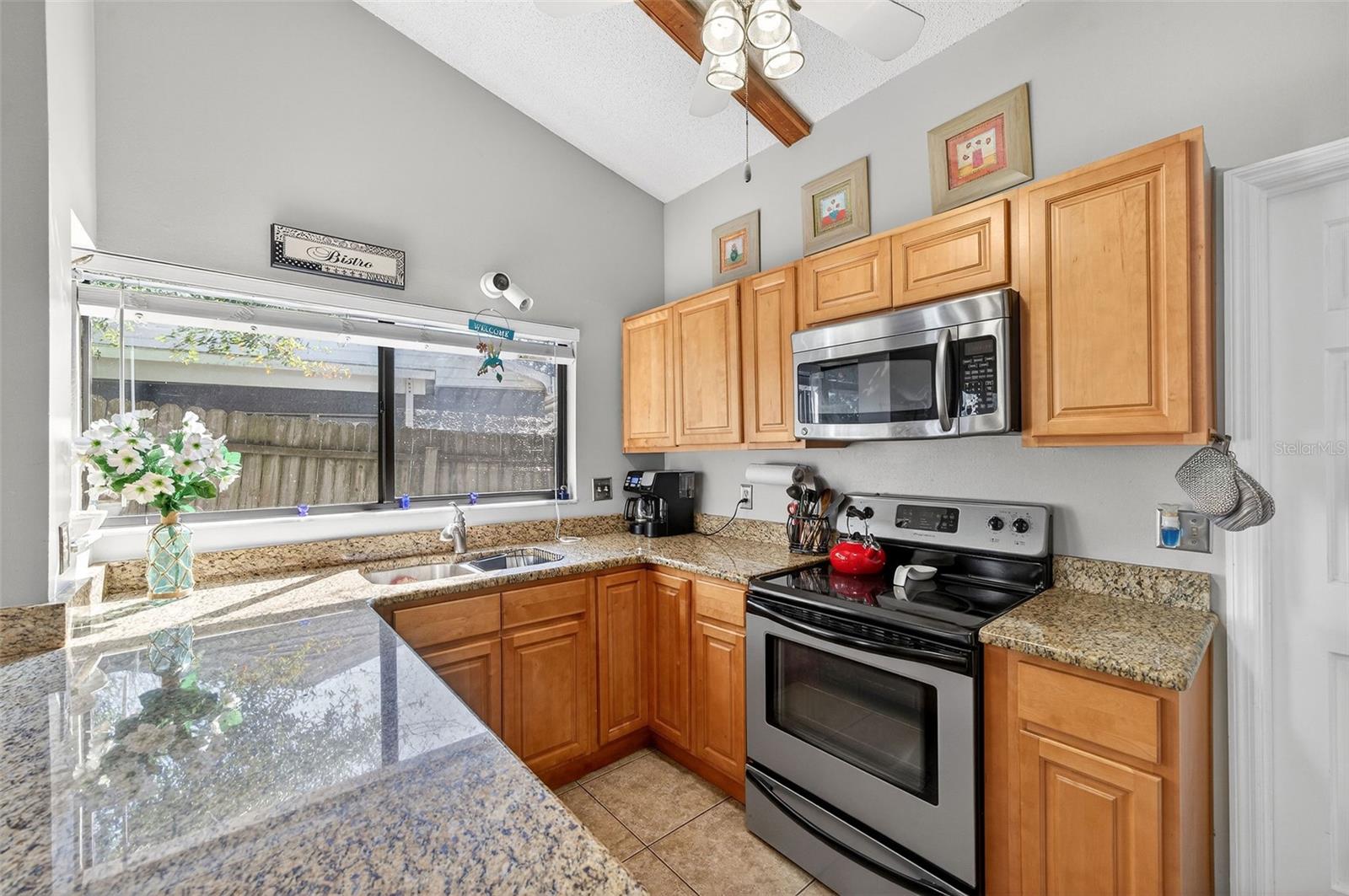 PALM TERRACE - Residential