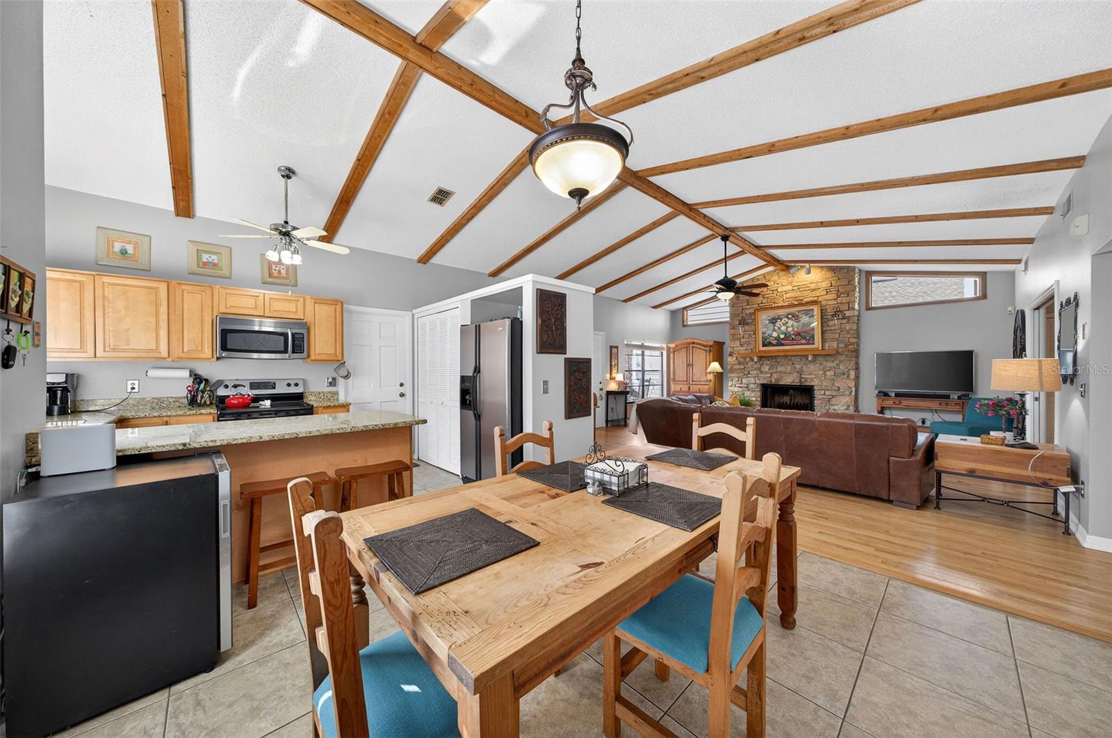 PALM TERRACE - Residential