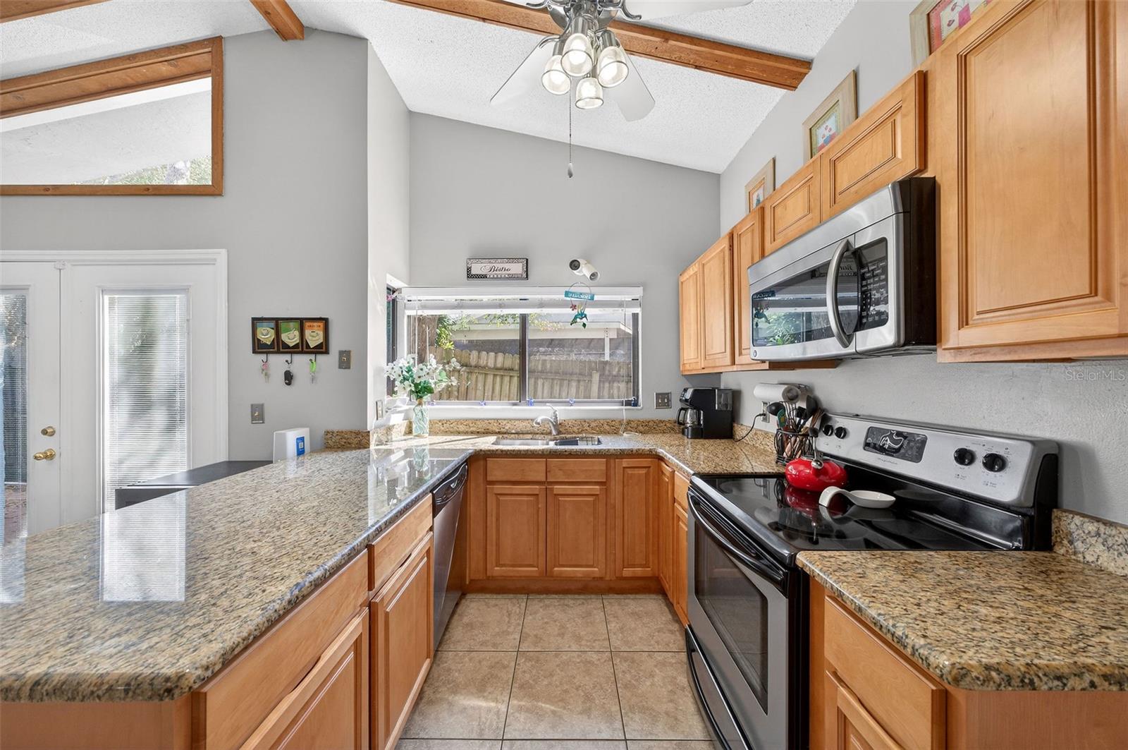 PALM TERRACE - Residential