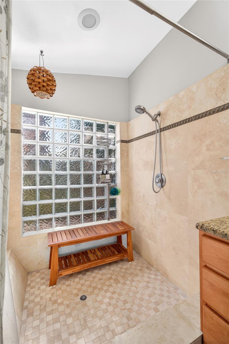 PALM TERRACE - Residential