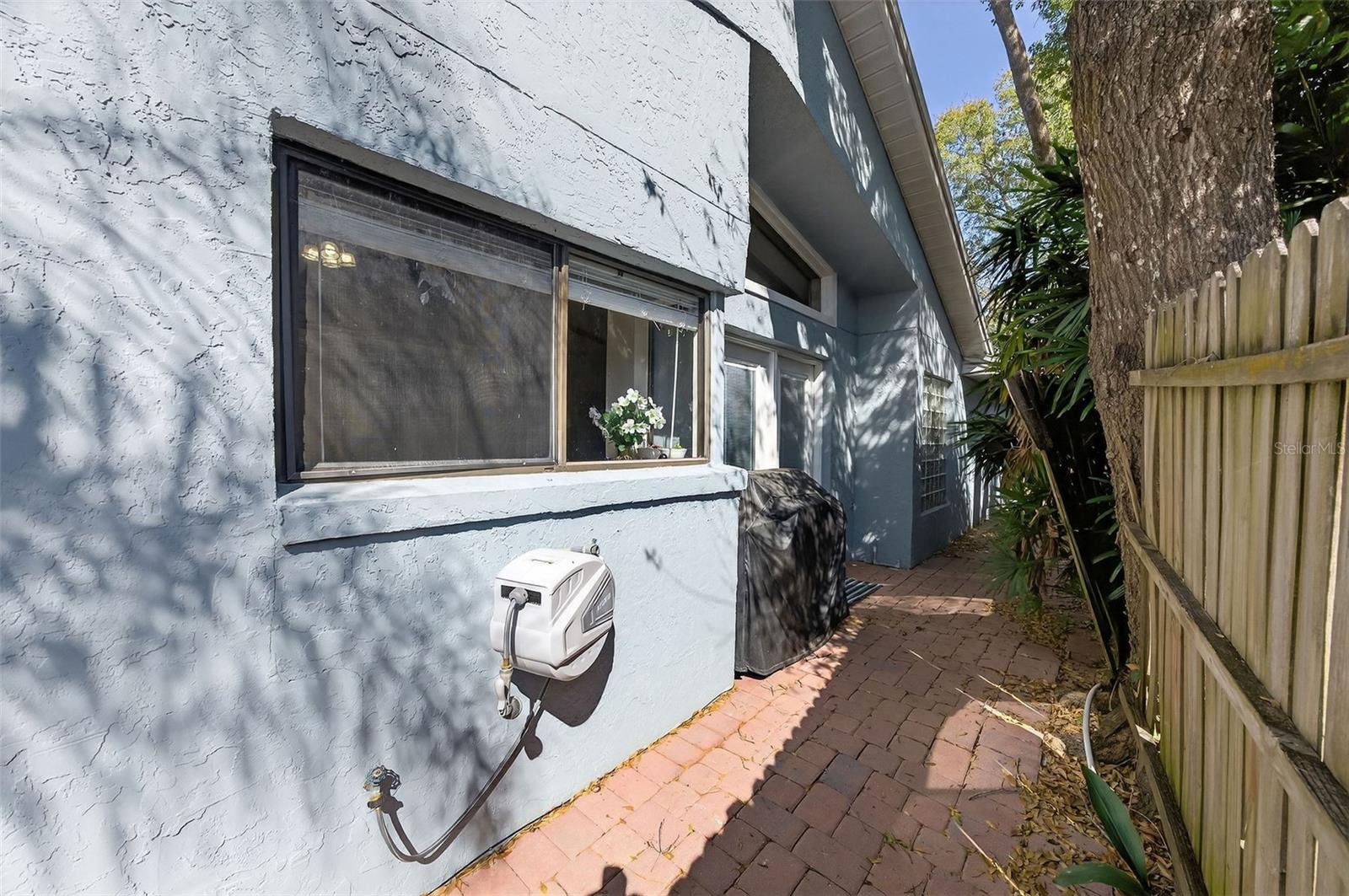 PALM TERRACE - Residential