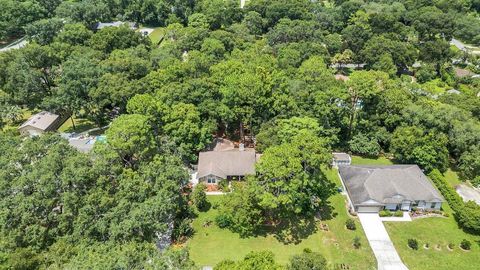 A home in DELAND