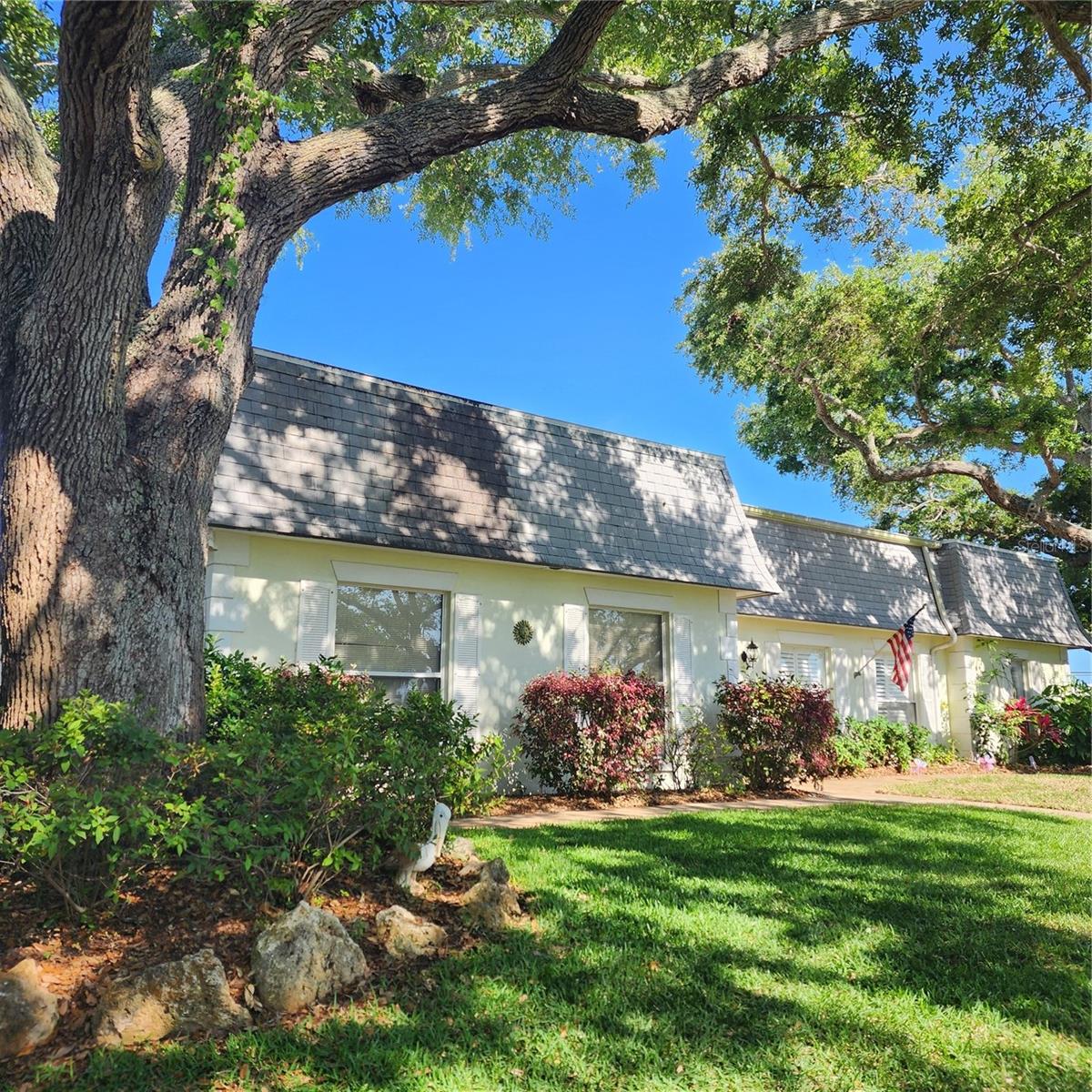 BAY HILLS SUB 1ST ADD - Residential
