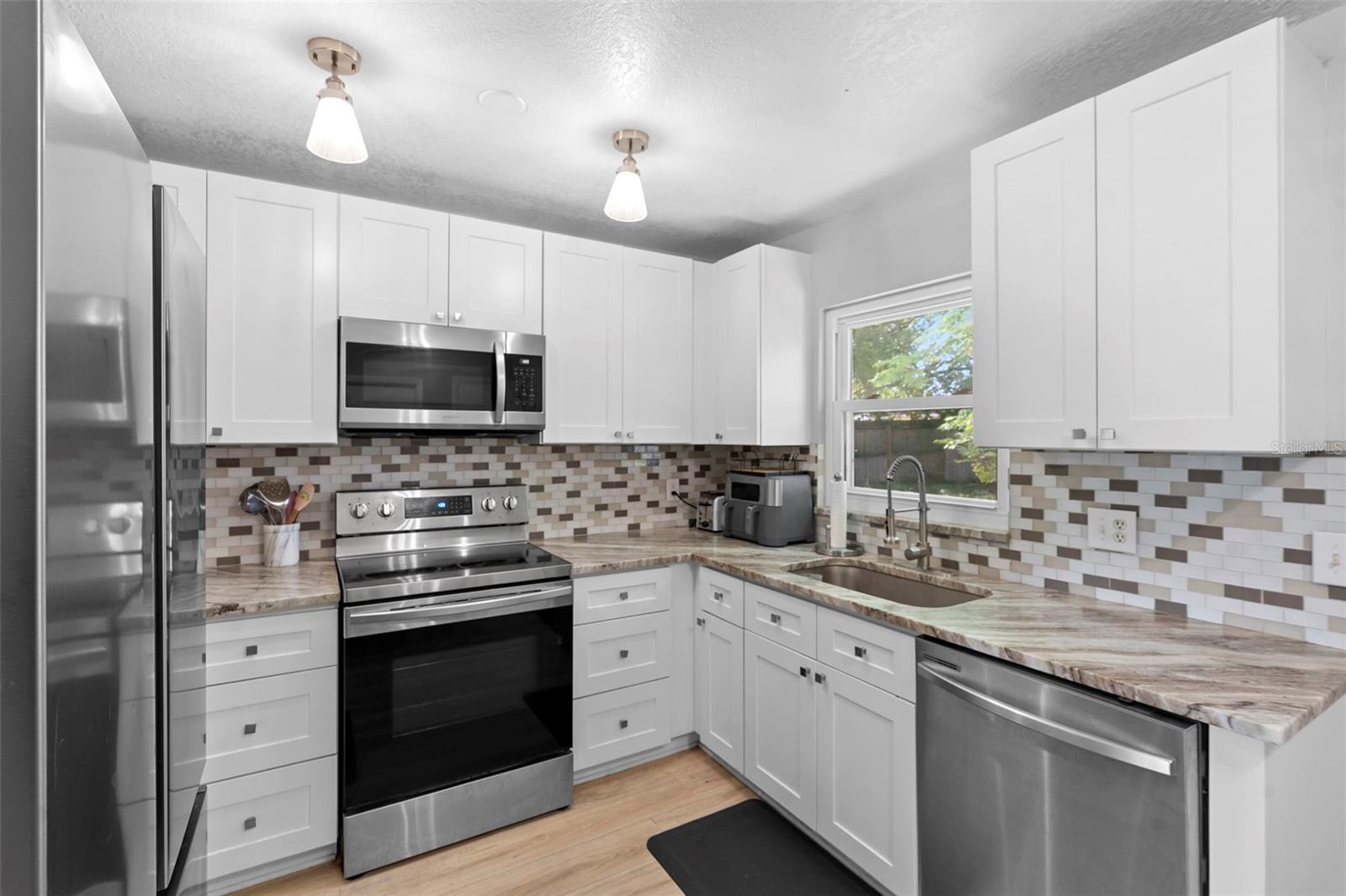 CITRUS COVE - Residential