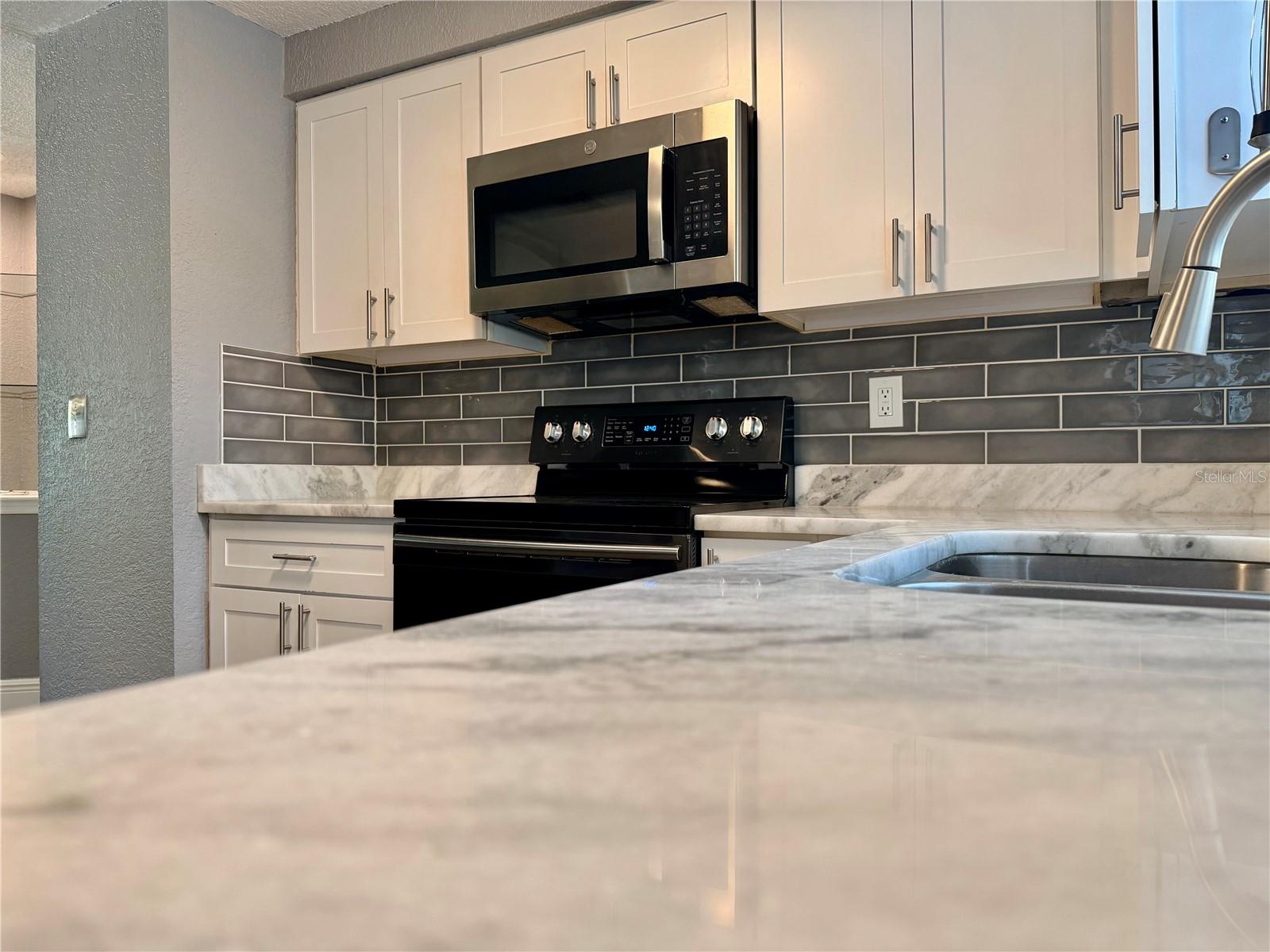 CRESTRIDGE 8TH ADD - Residential