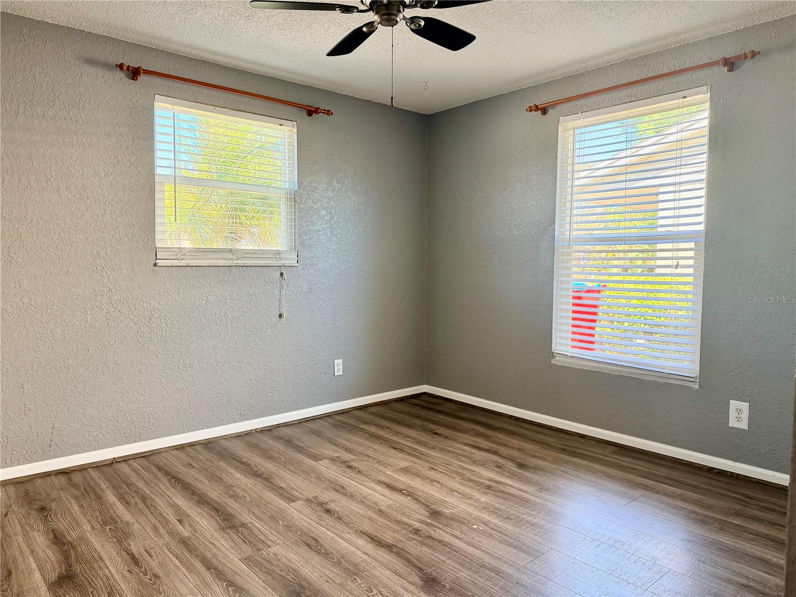 CRESTRIDGE 8TH ADD - Residential