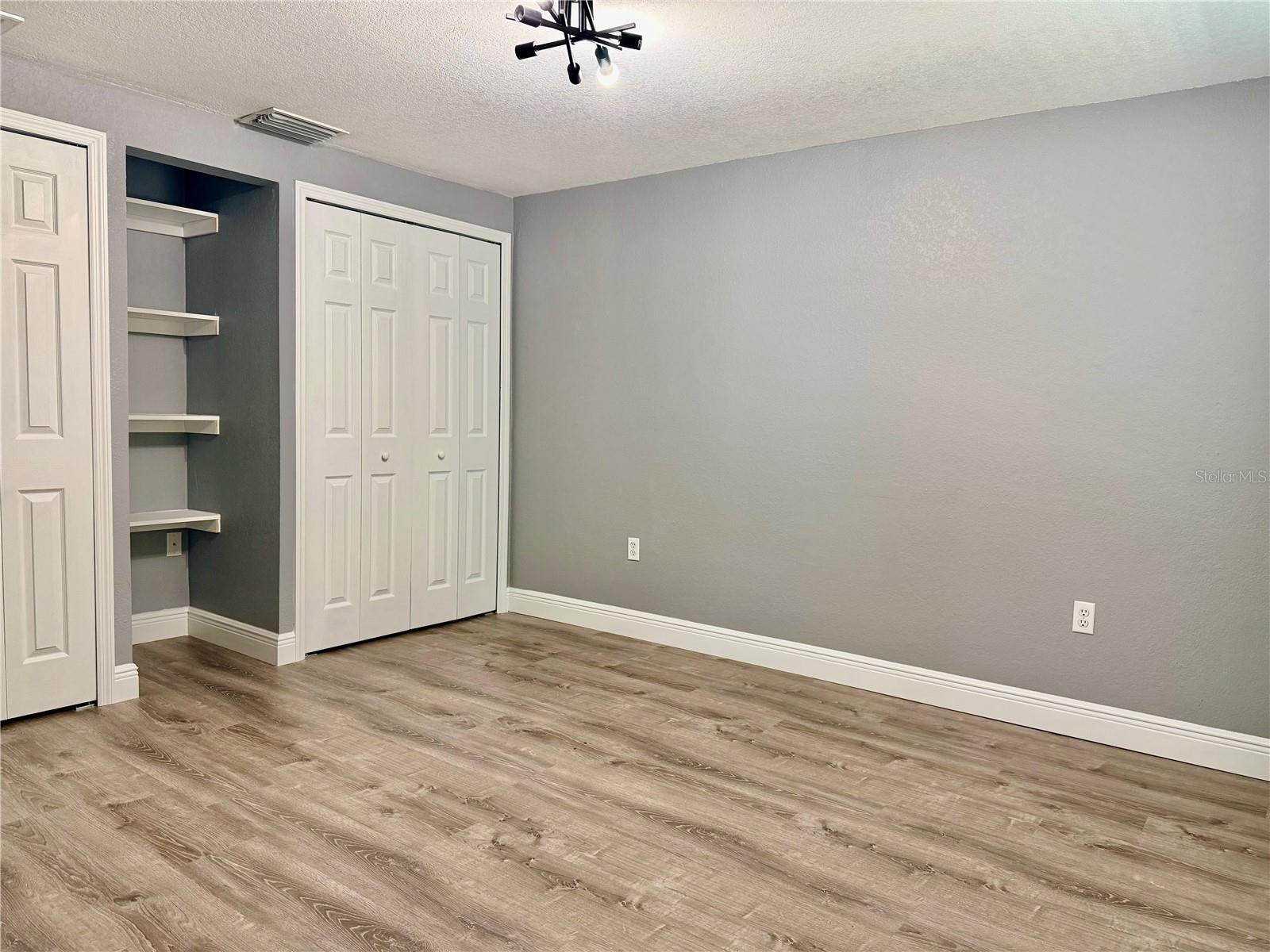 CRESTRIDGE 8TH ADD - Residential