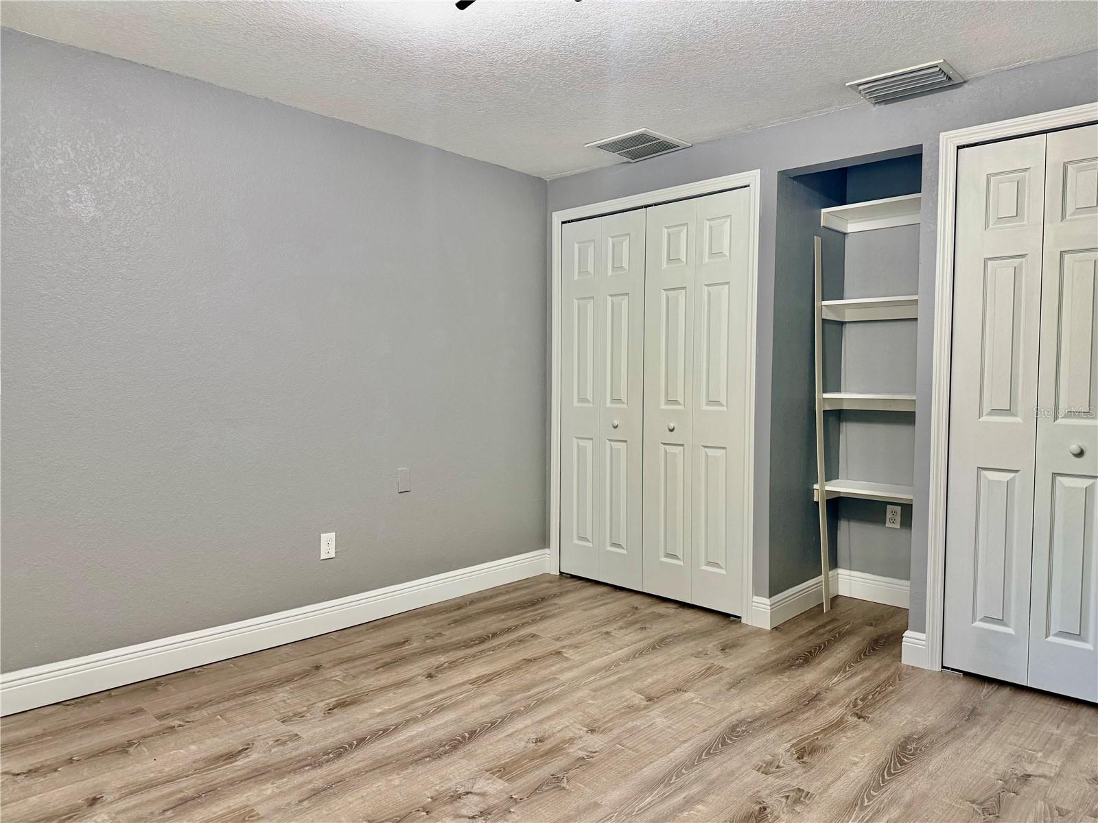 CRESTRIDGE 8TH ADD - Residential