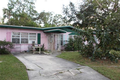 A home in TAMPA